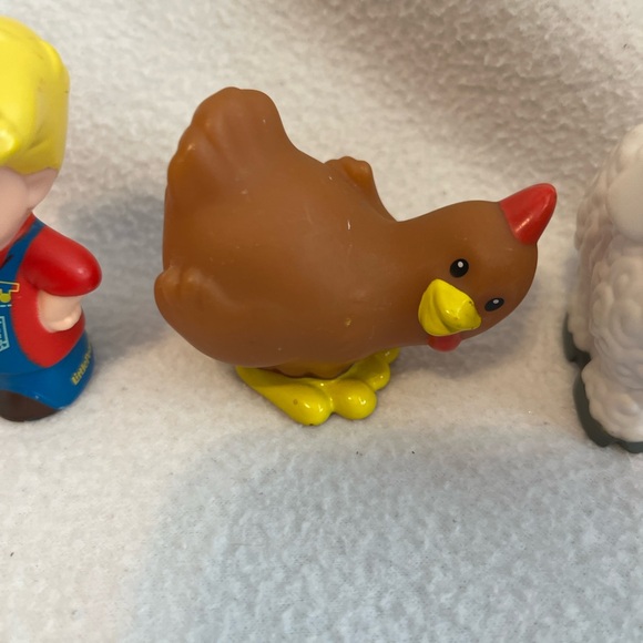 Fisher Price Little People Farm Animals Farmer Figure Pigs Chicken Cow Sheep - Picture 7 of 10